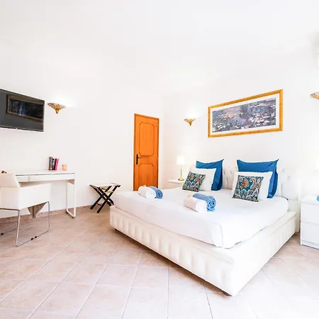Villa In Vale Judeu With Private Pool فيلة